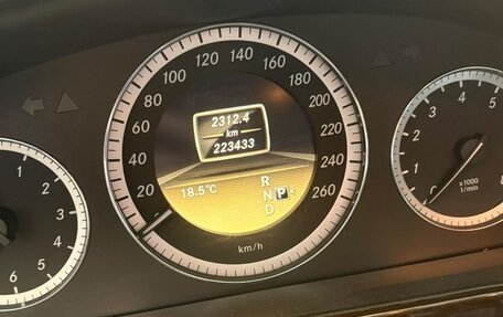 Mercedes-Benz E-Класс, 2012 год, 1 200 000 рублей, 3 фотография