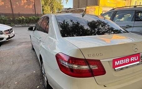 Mercedes-Benz E-Класс, 2012 год, 1 200 000 рублей, 2 фотография