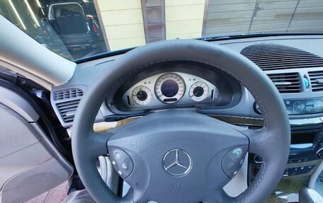 Mercedes-Benz E-Класс, 2003 год, 750 000 рублей, 2 фотография