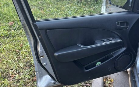 Mitsubishi Outlander III рестайлинг 3, 2004 год, 270 000 рублей, 4 фотография
