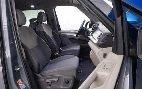 Volkswagen Multivan, 2022 год, 7 498 444 рублей, 9 фотография