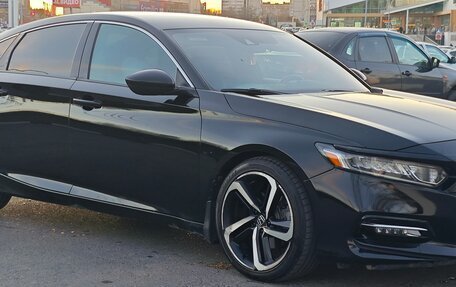Honda Accord IX рестайлинг, 2018 год, 1 990 000 рублей, 10 фотография