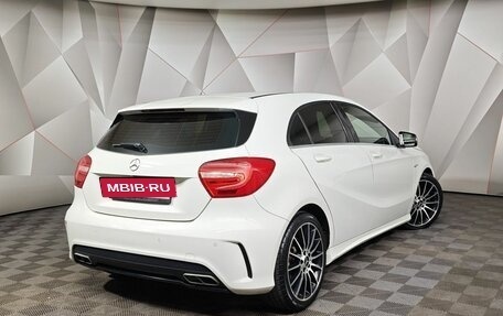 Mercedes-Benz A-Класс, 2013 год, 1 598 000 рублей, 2 фотография
