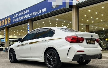 BMW 1 серия, 2023 год, 1 450 000 рублей, 5 фотография