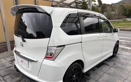 Honda Freed I, 2013 год, 830 000 рублей, 3 фотография