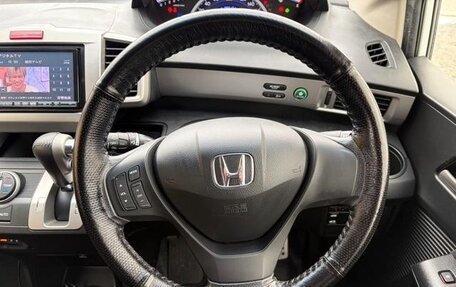 Honda Freed I, 2013 год, 830 000 рублей, 6 фотография