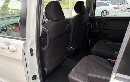 Honda Freed I, 2013 год, 830 000 рублей, 10 фотография