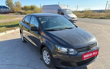 Volkswagen Polo VI (EU Market), 2013 год, 360 000 рублей, 2 фотография