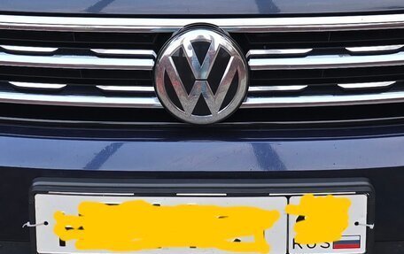 Volkswagen Tiguan II, 2017 год, 2 500 000 рублей, 2 фотография