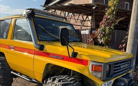 Toyota Land Cruiser 70, 1988 год, 2 100 000 рублей, 4 фотография