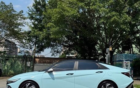 Hyundai Elantra, 2023 год, 1 430 000 рублей, 9 фотография