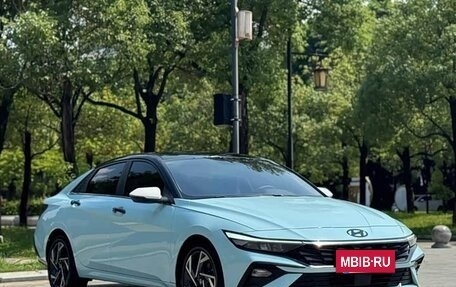 Hyundai Elantra, 2023 год, 1 430 000 рублей, 3 фотография