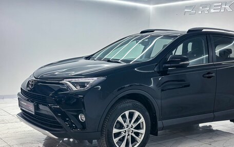 Toyota RAV4, 2018 год, 2 650 000 рублей, 6 фотография