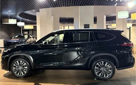 Toyota Highlander, 2026 год, 5 750 000 рублей, 4 фотография