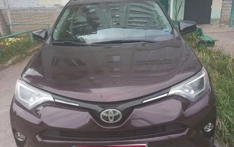 Toyota RAV4, 2017 год, 2 450 000 рублей, 1 фотография