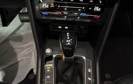 Volkswagen Tiguan II, 2023 год, 2 940 777 рублей, 7 фотография