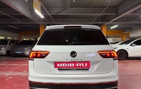 Volkswagen Tiguan II, 2023 год, 2 940 777 рублей, 3 фотография