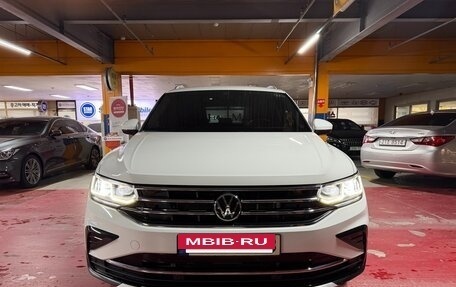 Volkswagen Tiguan II, 2023 год, 2 940 777 рублей, 4 фотография