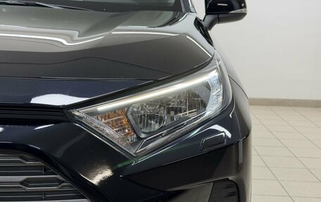 Toyota RAV4, 2021 год, 2 915 000 рублей, 8 фотография