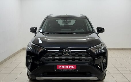 Toyota RAV4, 2021 год, 2 915 000 рублей, 2 фотография