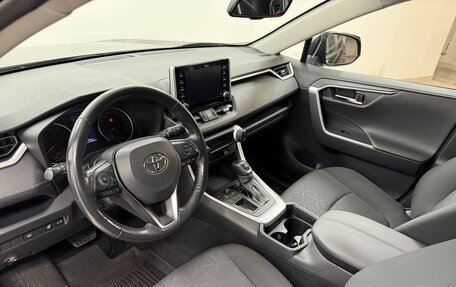Toyota RAV4, 2021 год, 2 915 000 рублей, 11 фотография