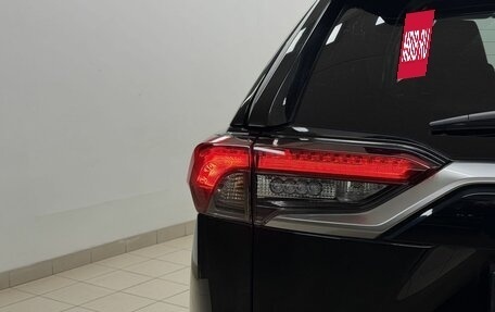 Toyota RAV4, 2021 год, 2 915 000 рублей, 10 фотография