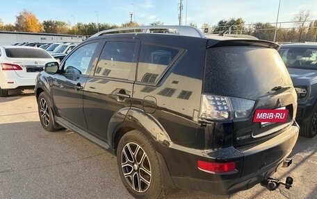 Mitsubishi Outlander III рестайлинг 3, 2010 год, 957 000 рублей, 4 фотография
