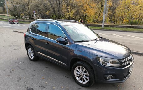 Volkswagen Tiguan I, 2011 год, 1 400 000 рублей, 2 фотография