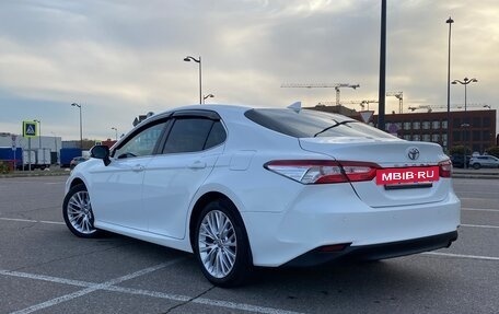 Toyota Camry, 2020 год, 2 150 000 рублей, 2 фотография