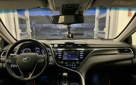 Toyota Camry, 2020 год, 2 800 000 рублей, 7 фотография