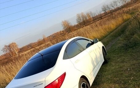 Hyundai Solaris II рестайлинг, 2014 год, 930 000 рублей, 2 фотография