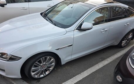Jaguar XJ IV (X351), 2016 год, 3 684 000 рублей, 2 фотография