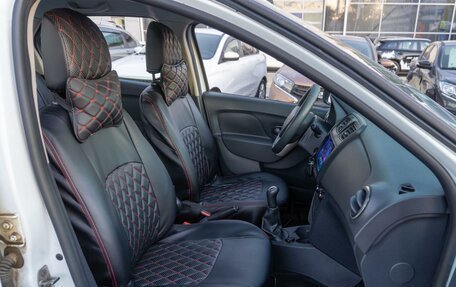 Renault Logan II, 2016 год, 749 000 рублей, 8 фотография