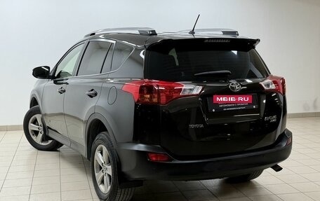 Toyota RAV4, 2015 год, 1 860 000 рублей, 5 фотография