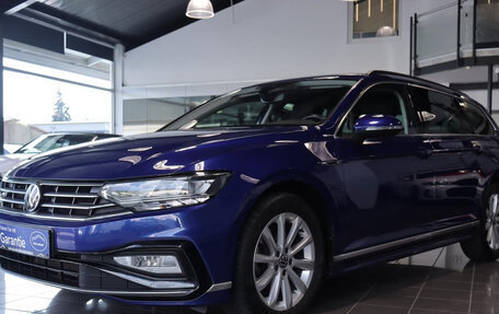 Volkswagen Passat B8 рестайлинг, 2023 год, 2 760 000 рублей, 5 фотография