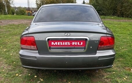 Hyundai Sonata IV рестайлинг, 2005 год, 290 000 рублей, 4 фотография
