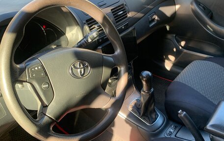 Toyota Avensis III рестайлинг, 2008 год, 550 000 рублей, 3 фотография