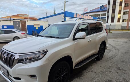 Toyota Land Cruiser Prado 150 рестайлинг, 2019 год, 4 800 000 рублей, 2 фотография