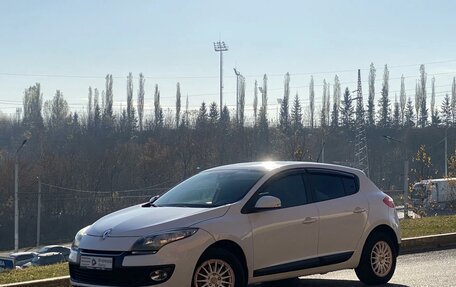 Renault Megane III рестайлинг, 2013 год, 820 000 рублей, 3 фотография