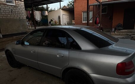 Audi A4, 2000 год, 400 000 рублей, 5 фотография