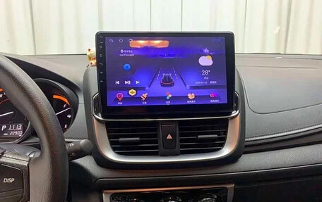 Toyota Yaris XP150 рестайлинг, 2022 год, 925 000 рублей, 7 фотография