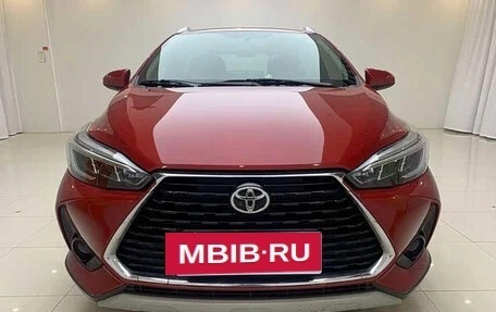 Toyota Yaris XP150 рестайлинг, 2022 год, 925 000 рублей, 2 фотография