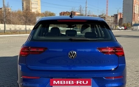 Volkswagen Golf VIII, 2022 год, 2 470 000 рублей, 4 фотография