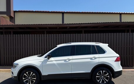Volkswagen Tiguan II, 2019 год, 2 080 000 рублей, 3 фотография