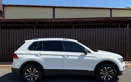 Volkswagen Tiguan II, 2019 год, 2 080 000 рублей, 4 фотография