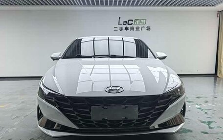 Hyundai Elantra, 2021 год, 1 300 000 рублей, 2 фотография