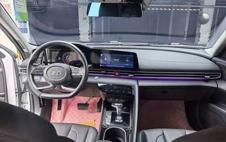 Hyundai Elantra, 2021 год, 1 300 000 рублей, 7 фотография
