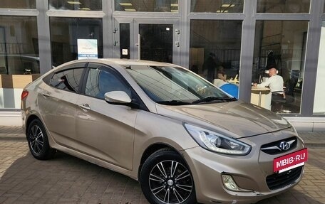 Hyundai Solaris II рестайлинг, 2013 год, 540 000 рублей, 2 фотография