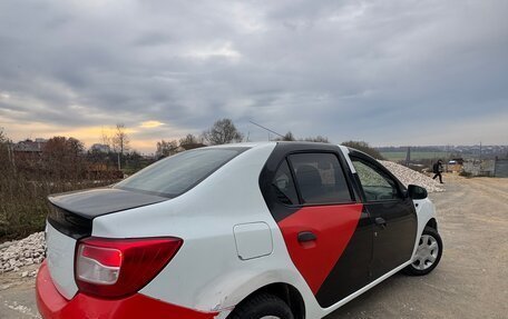 Renault Logan II, 2015 год, 245 000 рублей, 4 фотография