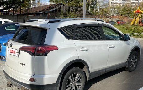 Toyota RAV4, 2019 год, 3 325 000 рублей, 3 фотография